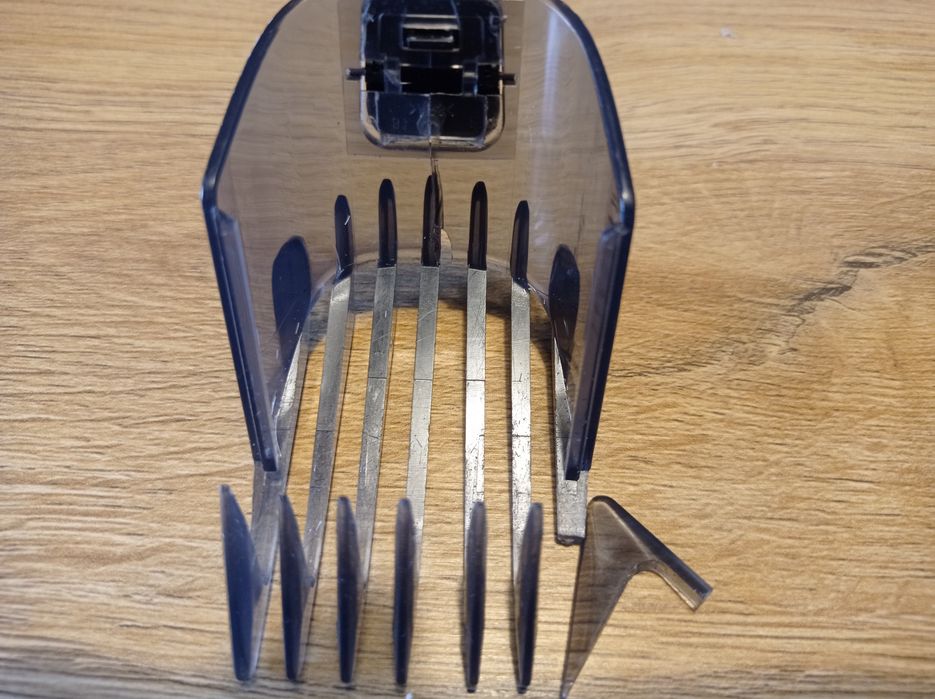 Maszynka do włosów Remington HC 5750, cały zestaw