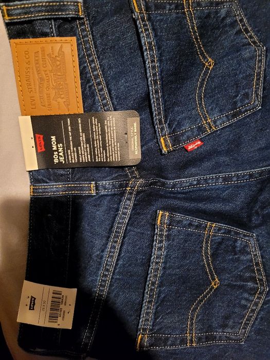 Calças Levis W 25 L 30 para mulher novas com etiqueta