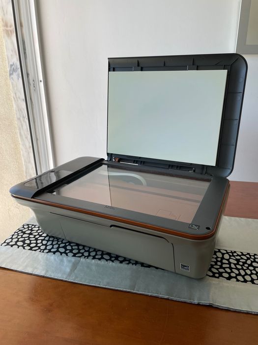 HP Deskjet 2050A Printer / Copier / Scanner64297674396673122