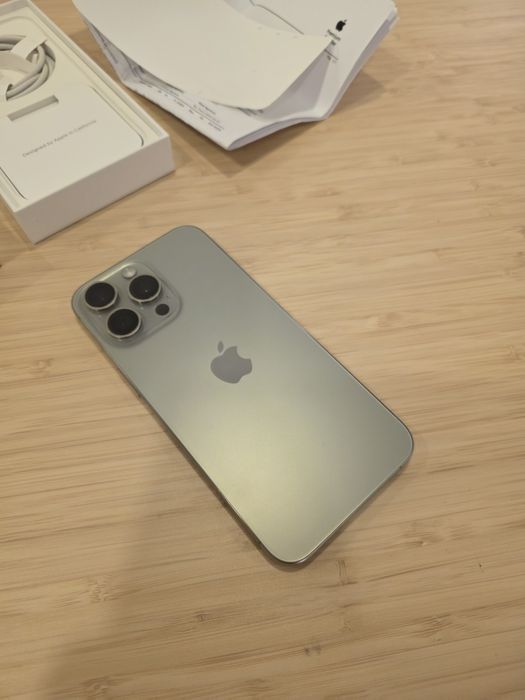 iPhone 15 Pro Max 256gb titânio com Garantia e embalagem original