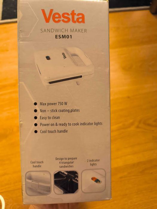 Toster Opiekacz do kanapek Sandwicz VESTA
