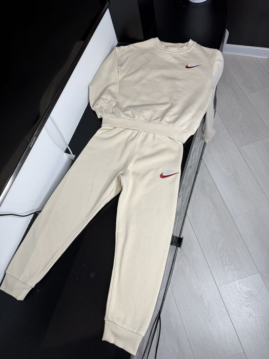 Костюм nike, найк, кофта adidas адідас, tommy hilfiger. Вітровка і фліска warehouse. Zara h&m next puma f&f gap