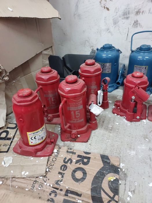 Домкрат 12т.VEBER-HYDRAVLIK Man DAF Volvo Сканія Mercedes