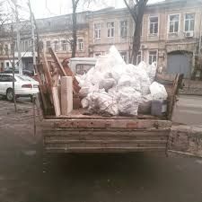 Вывоз мусора хлам бытовой Одесса. дворы дачи участки ,камаз 10т зил
