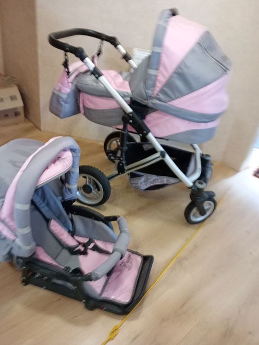 Продам дитячу коляску
