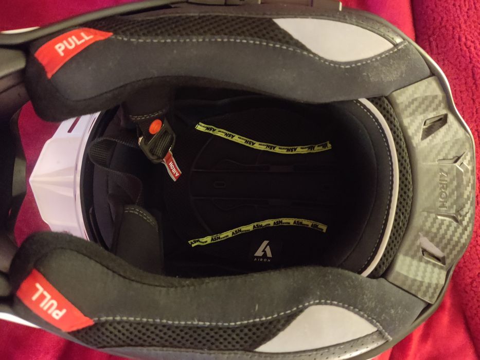 Capacete Airoh Commander 2