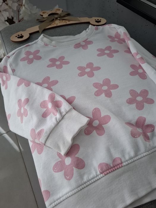 Bluza dla dziewczynki w kwiatki r.116