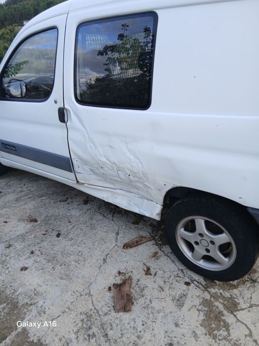 Carrinha em bom estado geral
