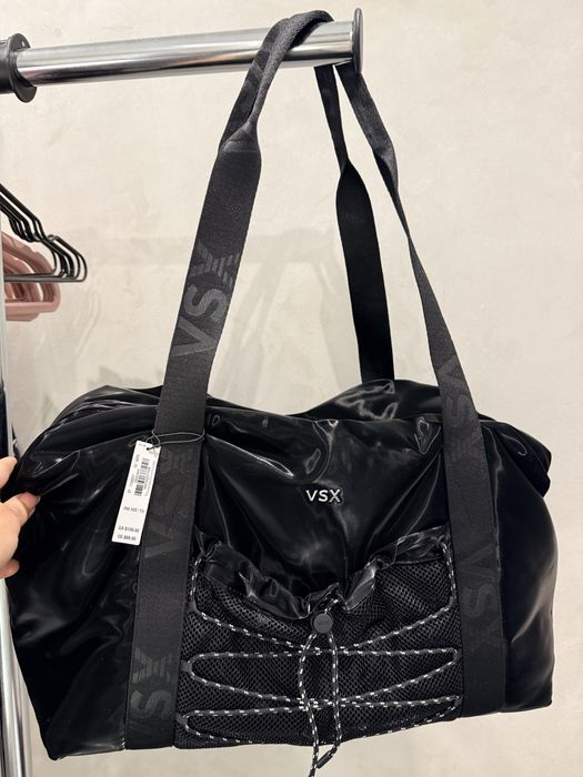 Неймовірна спортивна дорожня сумка Victoria’s Secret