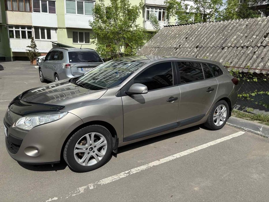 Рено Меган Megan 3 2010 1,5cdi