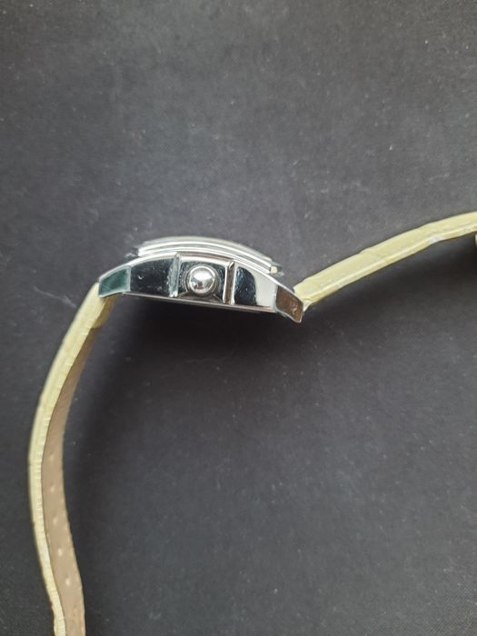 Годинник наручний жіночий Invicta