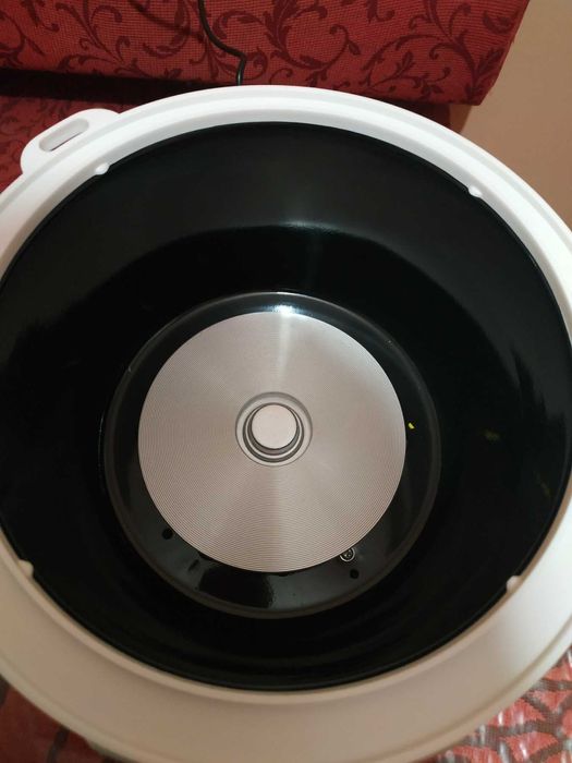 Продам мультиварку