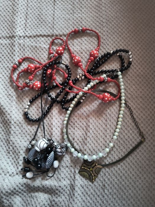 Oddam korale 1 osobie