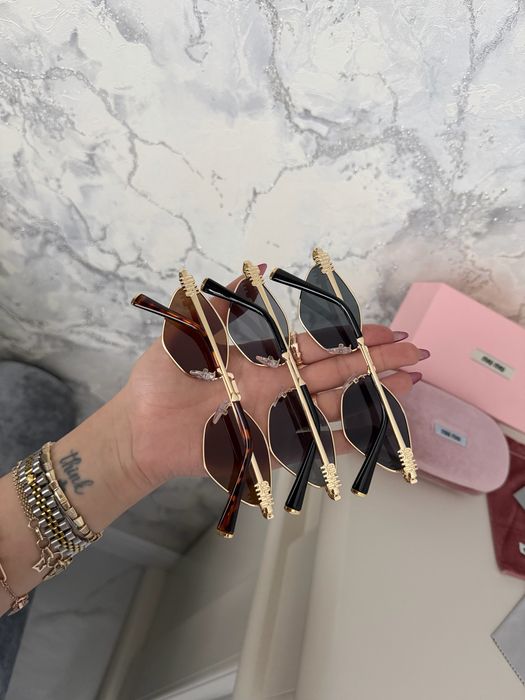 Солнцезащитные очки ромб miu miu полный комплект