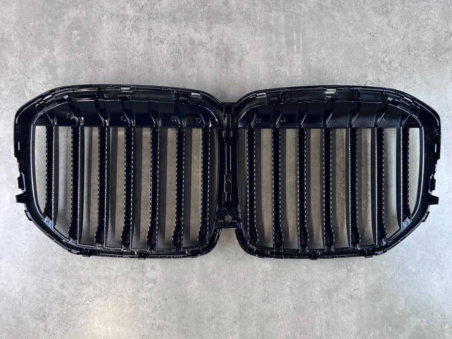 Решітка радіатора ( Black ) - BMW X7 ( G07 до рест ) 51138745730
