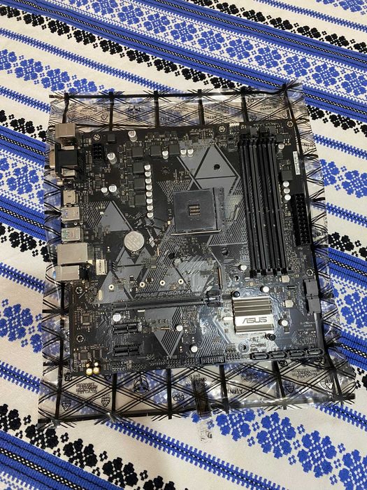 Asus Prime B450M-A – Motherboard AM4 em ótimo estado