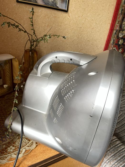 Маленький Старий Телевізор