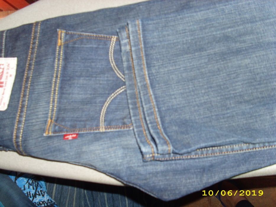 2 pares de Calças de Ganga Levis Strauss e Billabong nº29