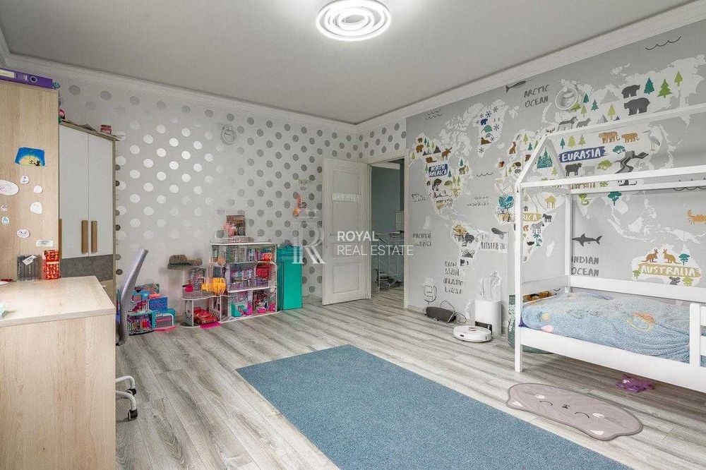 Продаж Будинок Гатне вул. Янчука 144 м² 4 кімнати 3 спальні Тераса Меблі Техніка Готовий до проживання Метро Теремки