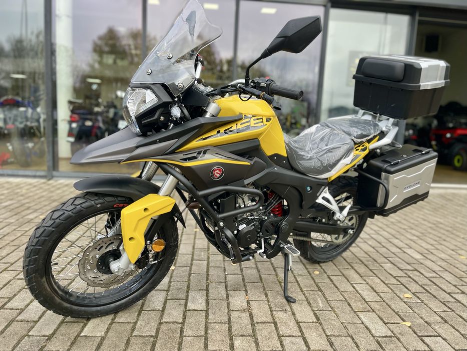 Мотоцикл CYCLONE RX3