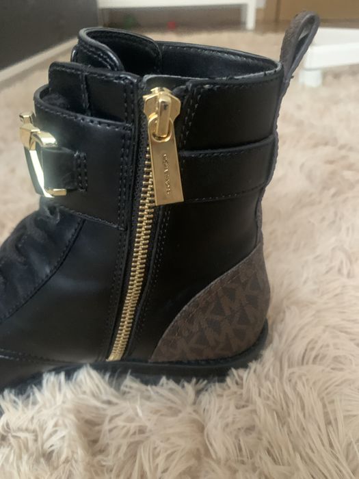Botas MK  N 37  pouco uso