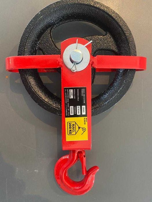 Wysięgnik rusztowanie zblocze hakowe lina wciągarka