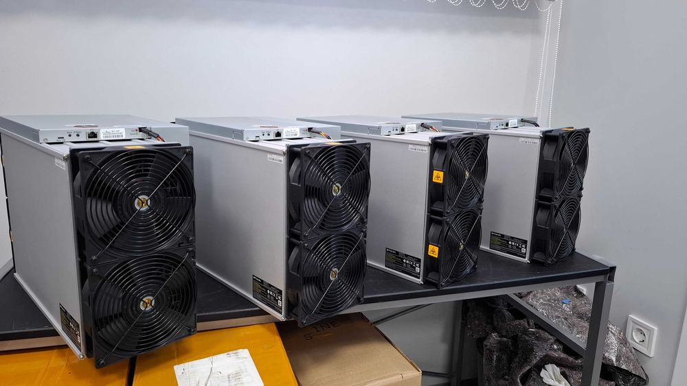 Майнер Bitmain Antminer S21xp 270T 5090$ + Гарантія!