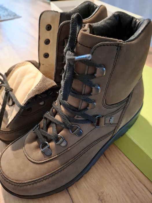 Buty trekingowe-nowe