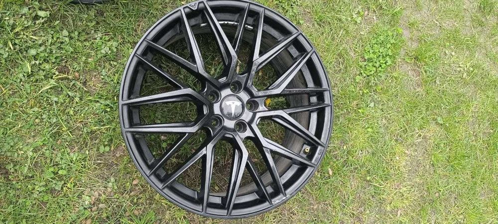 Продам диски 5,110 R19