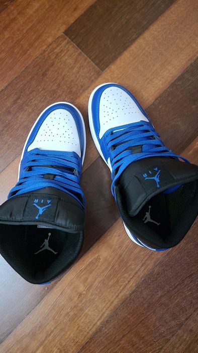 Air Jordan 1 Mid