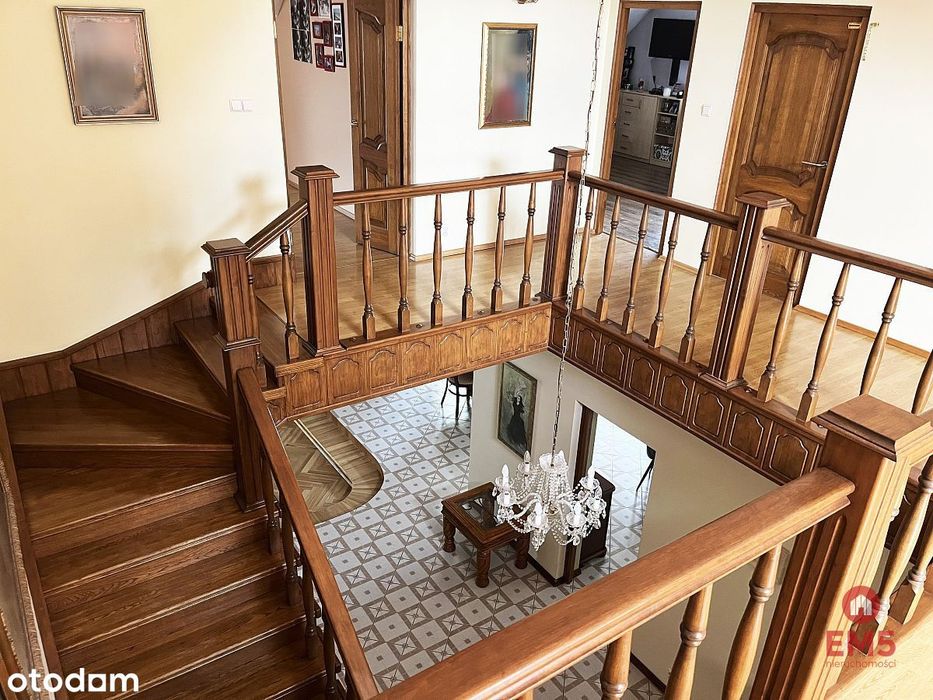 Dom z ogrodem Porosły