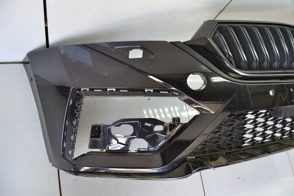 oryginał zderzak przód skoda octavia iv rs 5e3 2020-