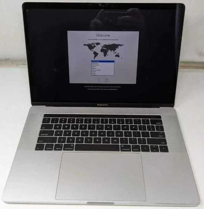 Apple MacBook Pro 15.4" а1990