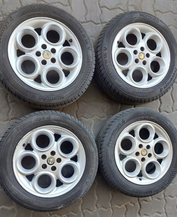 Jantes Alfa Romeo R16 Com Pneus 205/55 Furação 5X98
