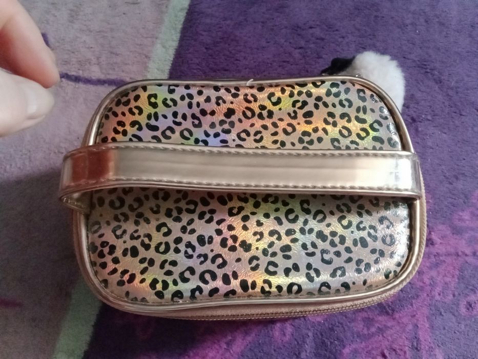 Kosmetyczka na mąkę kosmetyki do makizaju
