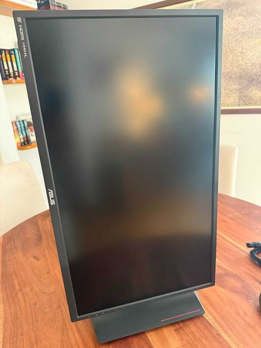 Monitor 27" - Asus MG270Q