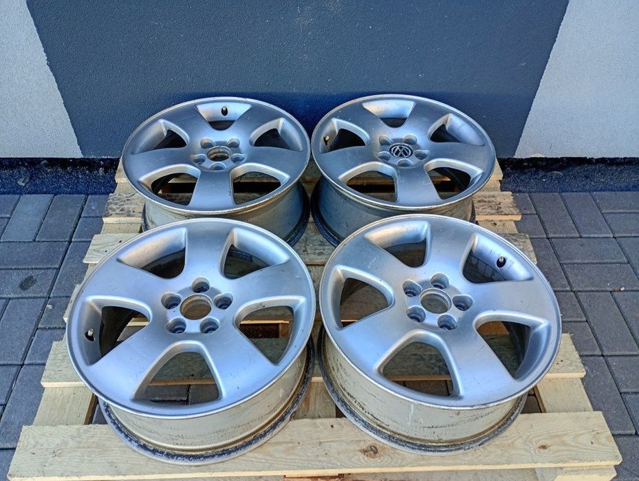 felga felgi aluminiowe R16 6.5Jx16H2 ET42 7Jx16H2 ET44.5 vw golf IV bora audi a3 8L0601025K 8L0601025C
