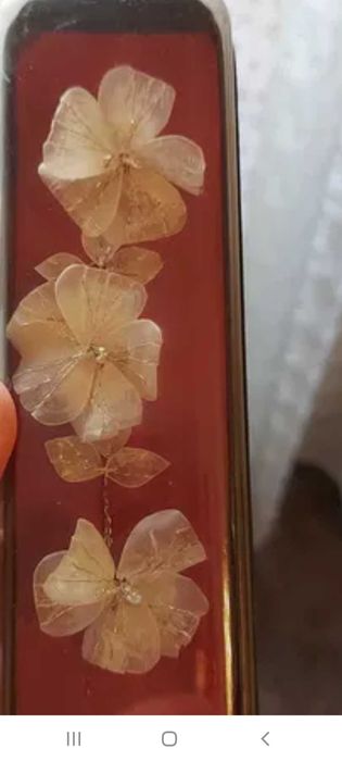 Flores de escamas de peixe dos Açores