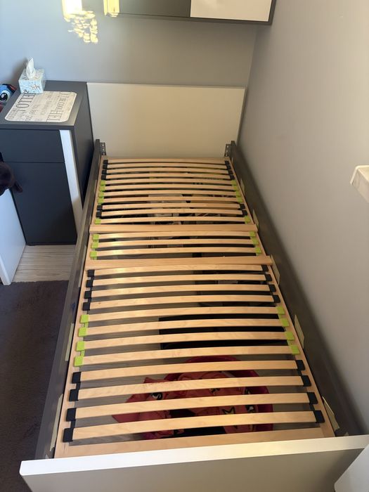 Łóżko młodzieżowe 90x200 - Kolekcja Graphic (Black Red White)