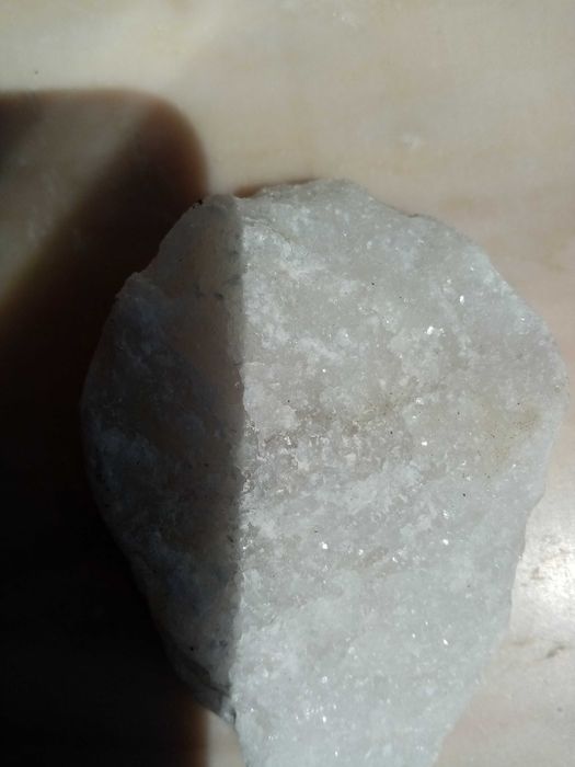 Mineral em bruto calcite