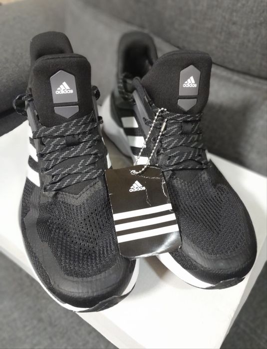 Продам Кросовки adidas