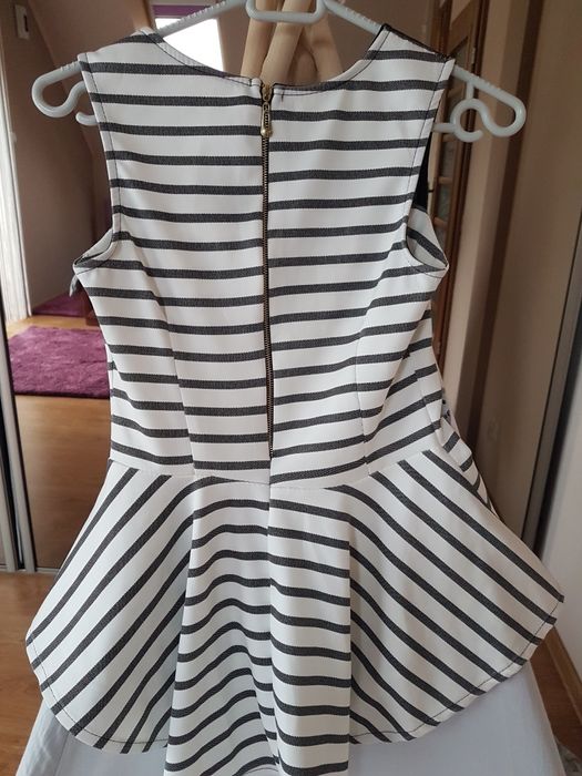 Bluzka z baskinką. Rozmiar 36