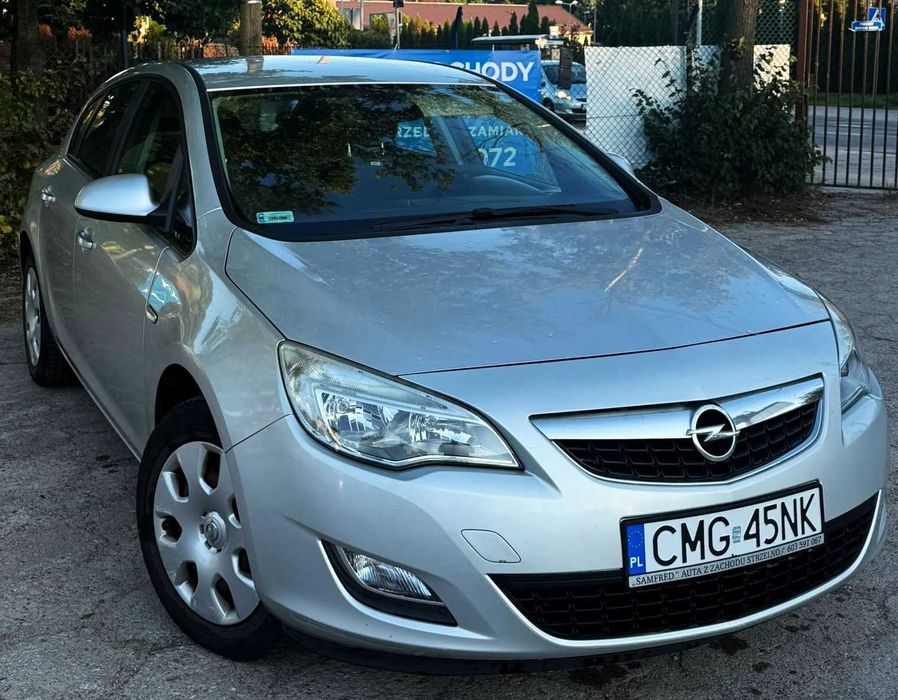 Astra J 2010 1.4 LPG do 2034 bez rdzy 1Właściciel 13 lat 100 % sprawna