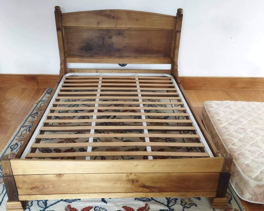 Quarto de casal completo.