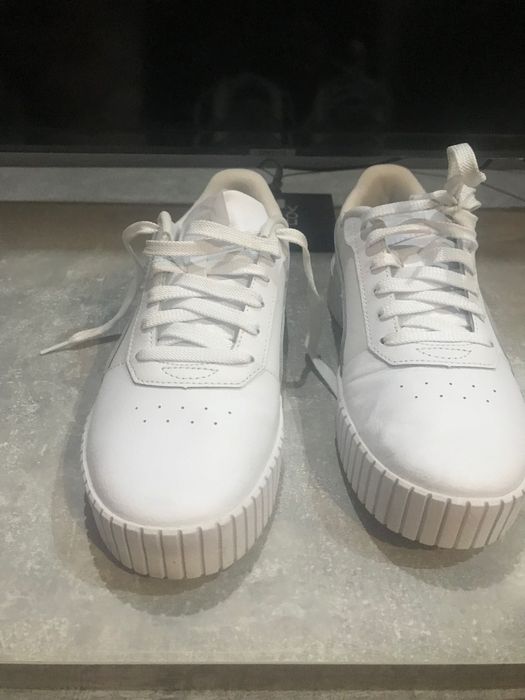 Оригінальні кросівки Puma carina 20