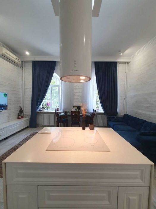 Продам 3-комнатную Центр парк Шевченко Жуковского Нагорный !