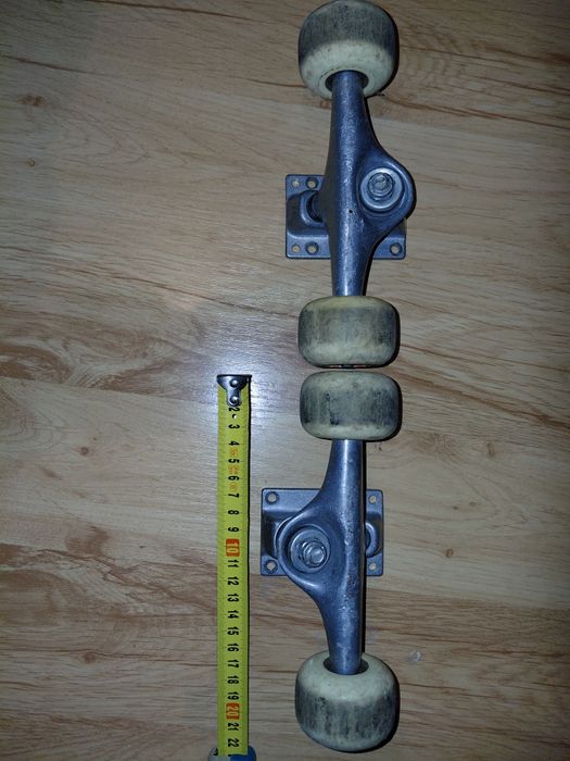 Trucki do deskorolki