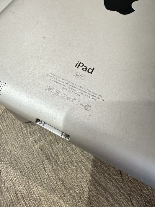 Apple iPad (3-го поколения) Wi-Fi 64GB White
