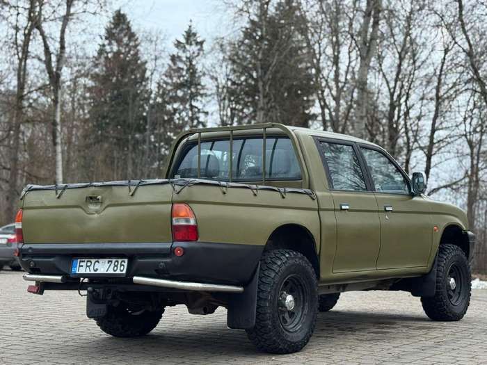 Mitsubishi L200 2,5 TDI 4x4 2003