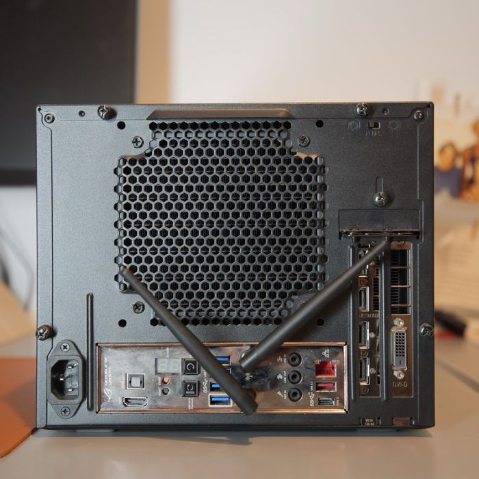 Computador Fractal - Torre Compacta 4Tb internos425563364157696001